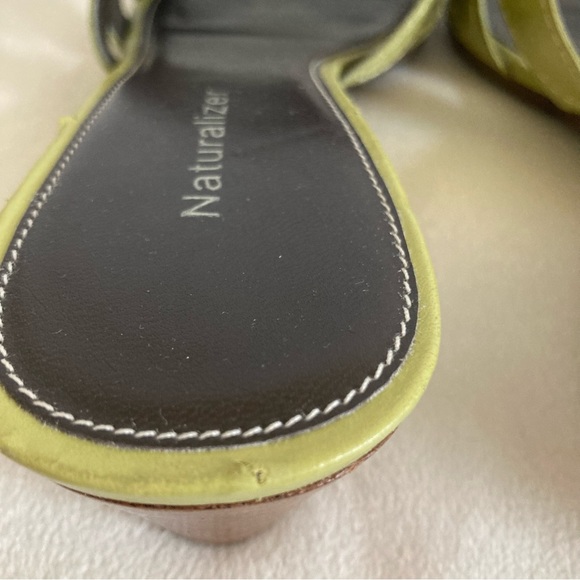 Naturalizer slides - Picture 6 of 10